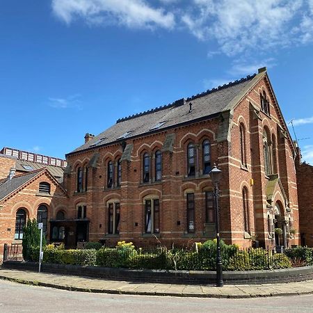 Luxury Chapel Apartment Within City Walls 切斯特 外观 照片