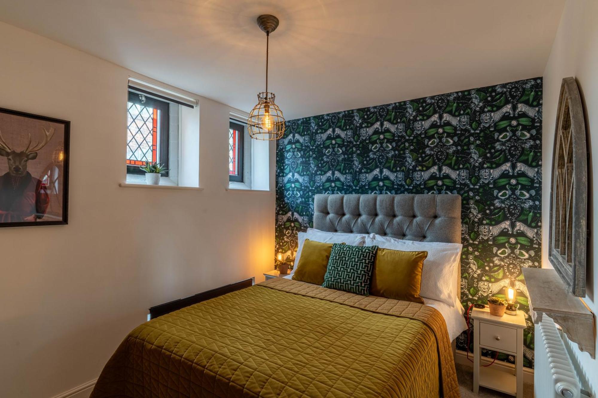 Luxury Chapel Apartment Within City Walls 切斯特 外观 照片