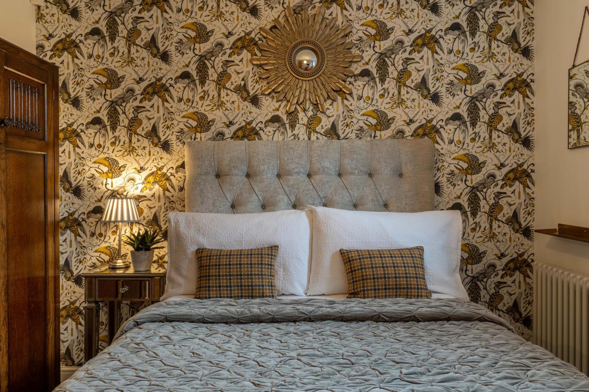Luxury Chapel Apartment Within City Walls 切斯特 外观 照片